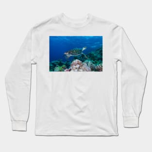 Hawksbill Sea Turtle on the Great Barrier Reef Long Sleeve T-Shirt